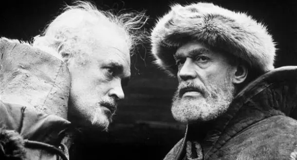 Footnotes: 'King Lear' and 9 More Books Masquerading in Other Genres