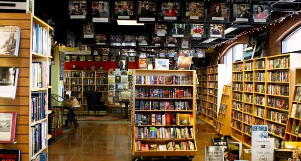 Indie Bookstore Spotlight: The Poisoned Pen Bookstore, Scottsdale, Arizona 