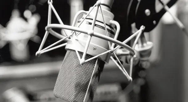 A Guide: How To Start A Podcast (and Why You Should)