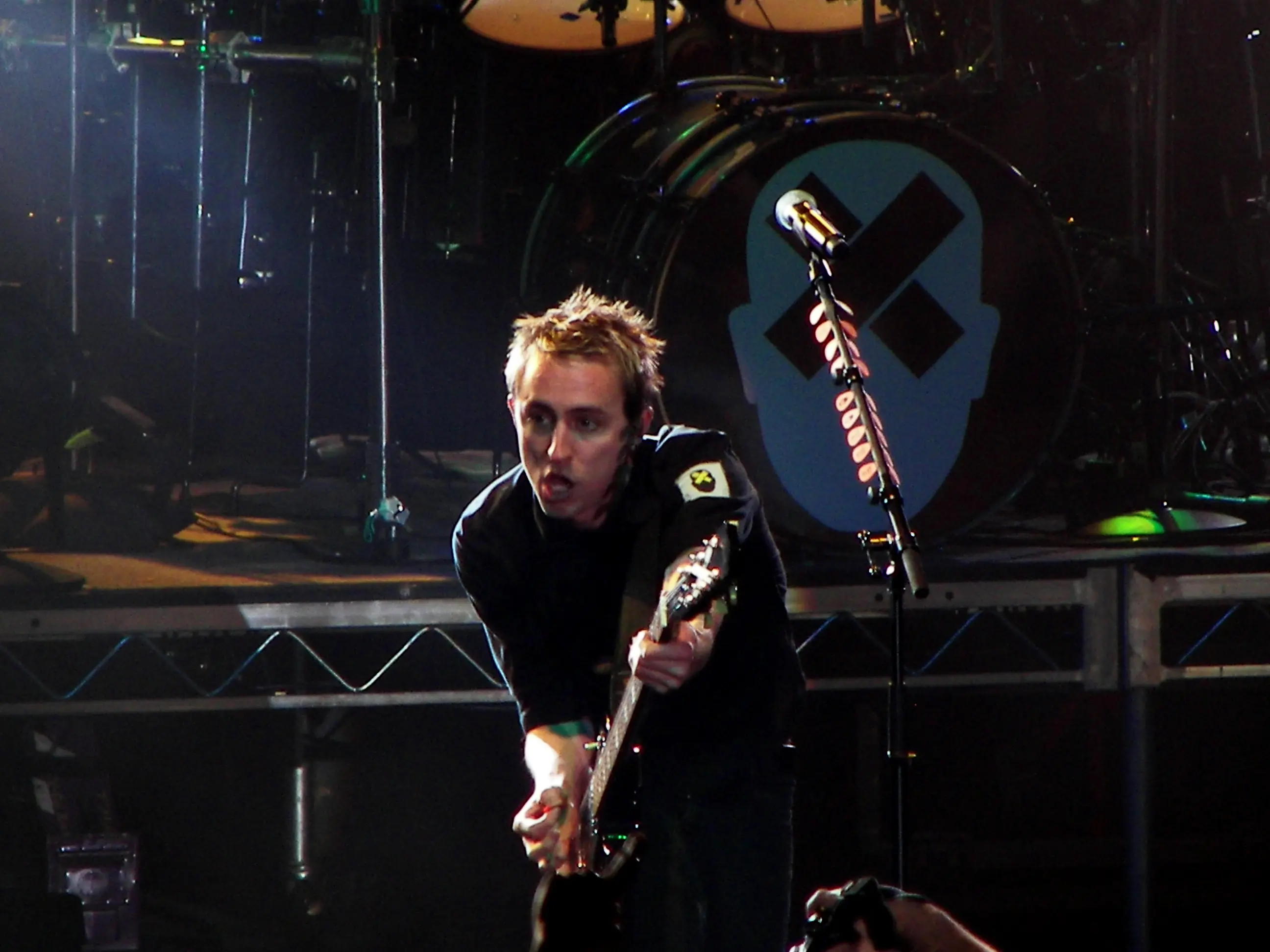 5 Writing Lessons You Can Learn From Pop Punk