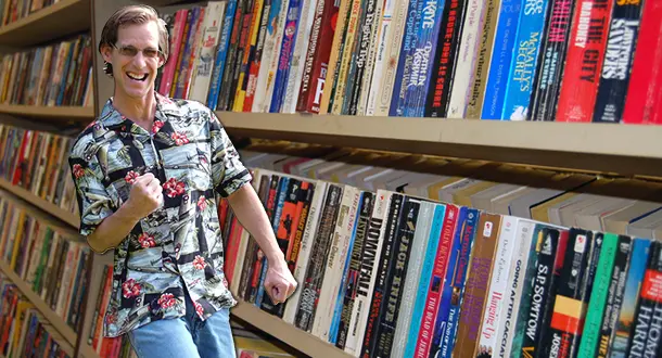 10 Things Only Hardcore Bookworms Do