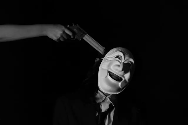 Snitches, Gangsters, and Private Dicks: Why We Love and Hate Them