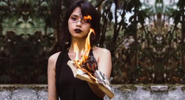 20 Scary Stories For Halloween That You Can Read Online For Free