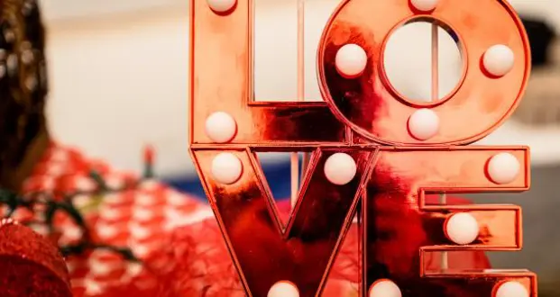 Five Literary Love Affairs To Get Lost in This Valentine's Day