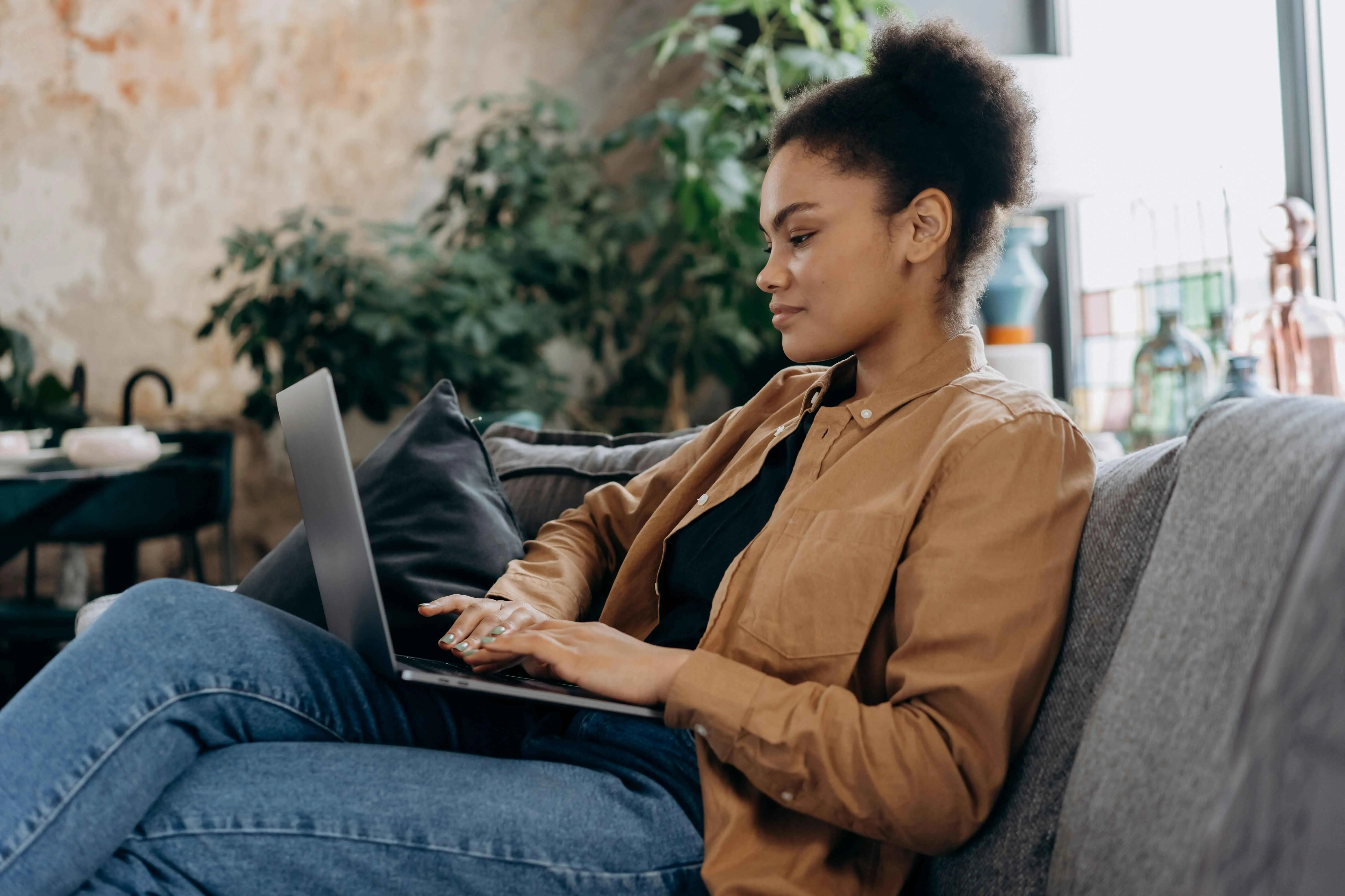 How to Find Your Voice As a Writer: 5 Key Tips